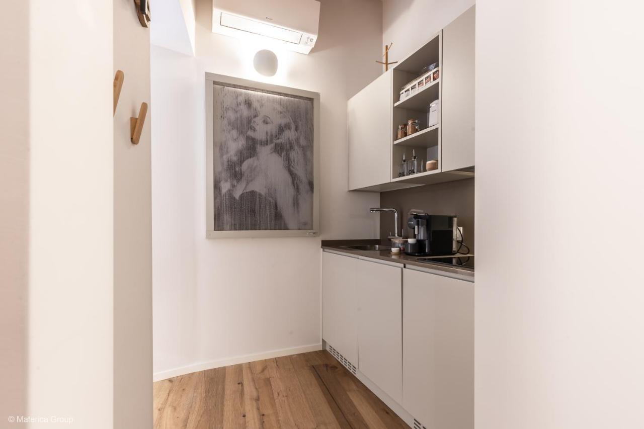 Trevi Steps Hotel โรม ภายนอก รูปภาพ